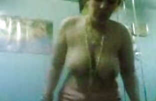 XXX Jeni天使は巨大な暗い色のついたfuckpoleに彼女の剃毛した猫を押し込む 女の子 の ため の オナニー 無料 動画